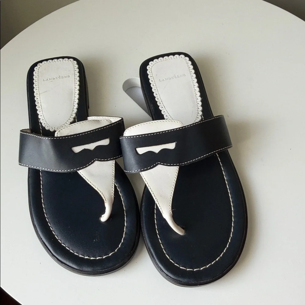 Land’s End Leather Thong Sandals Navy /white Made in Brazil 6.5 Slip on
